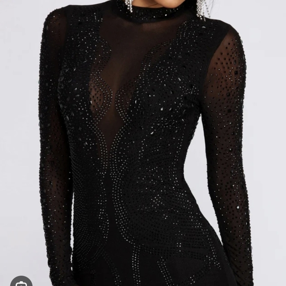 Windsor black dresses - Picture 9 of 9